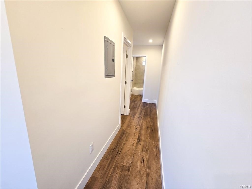 1924 W 52nd Street - Photo 6
