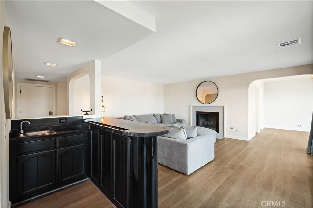 1150 W 13th Street - Photo 6