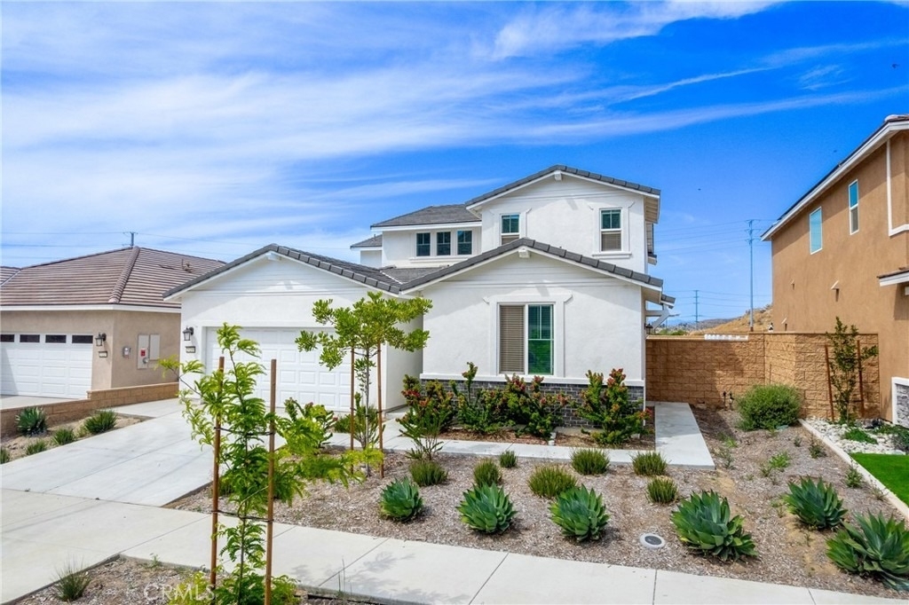 27215 Lost Palm - Photo 1