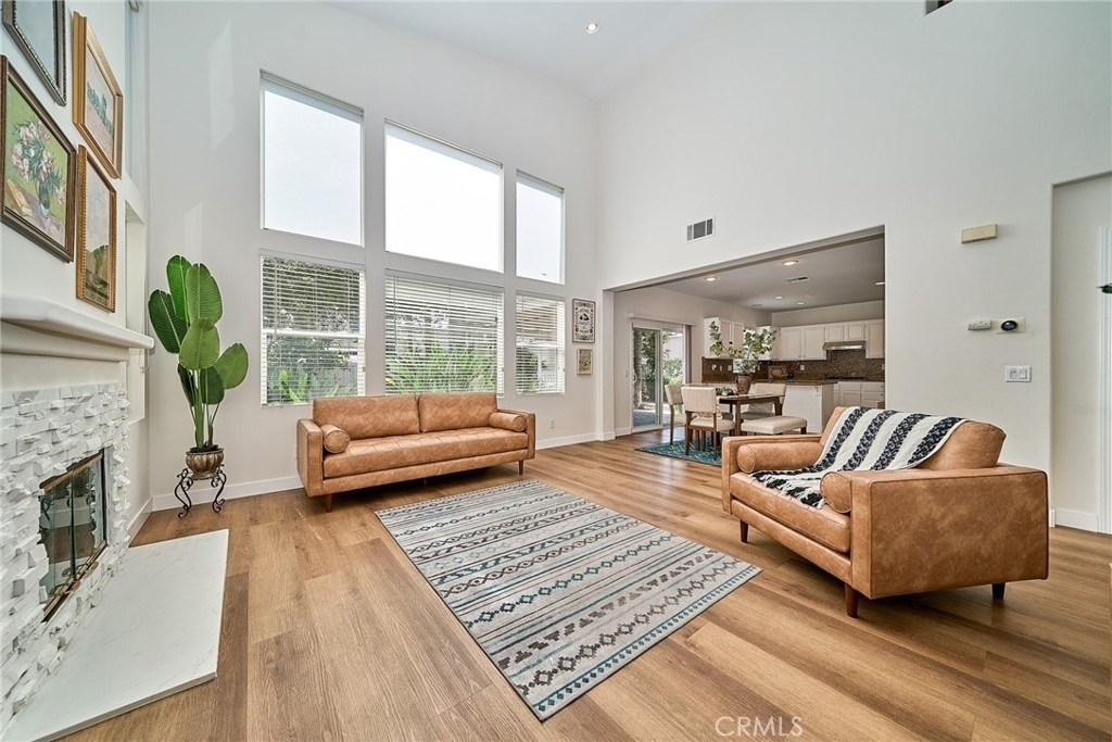6377 Peach Ave - Photo 2