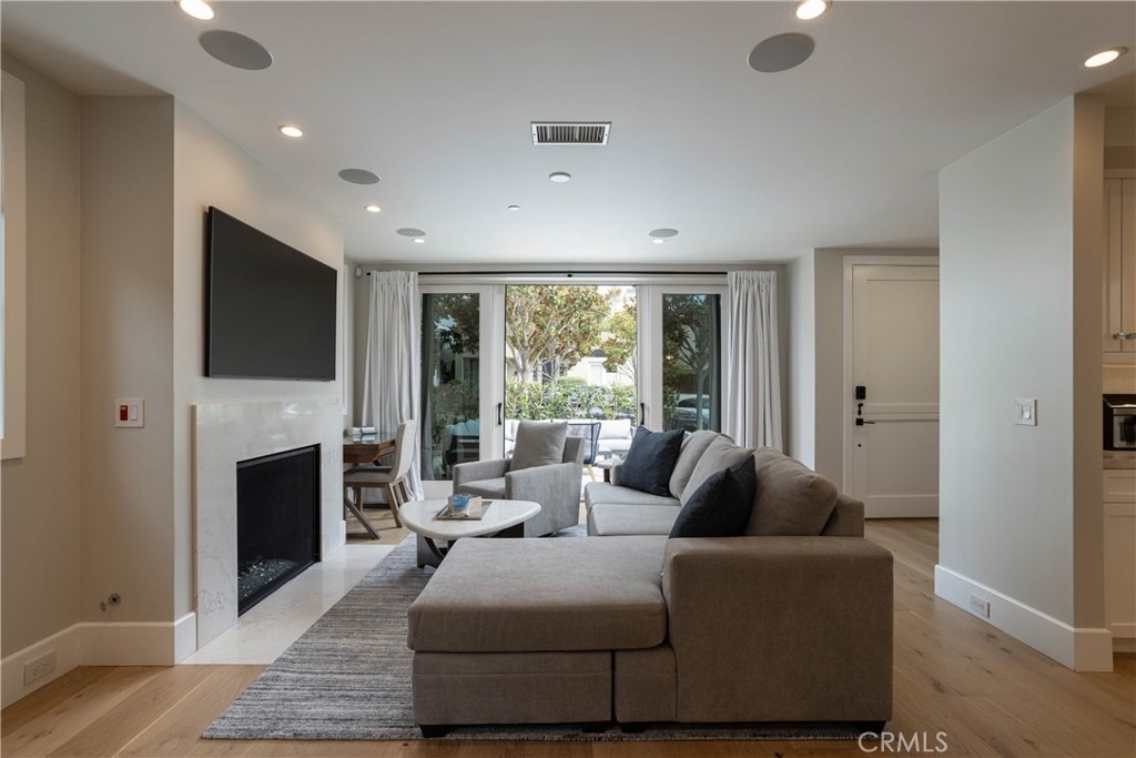 711 Marigold Avenue - Photo 14