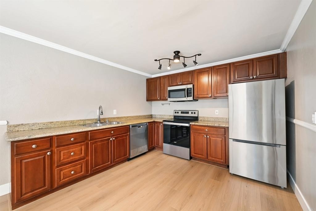 3215 Midway - Photo 2