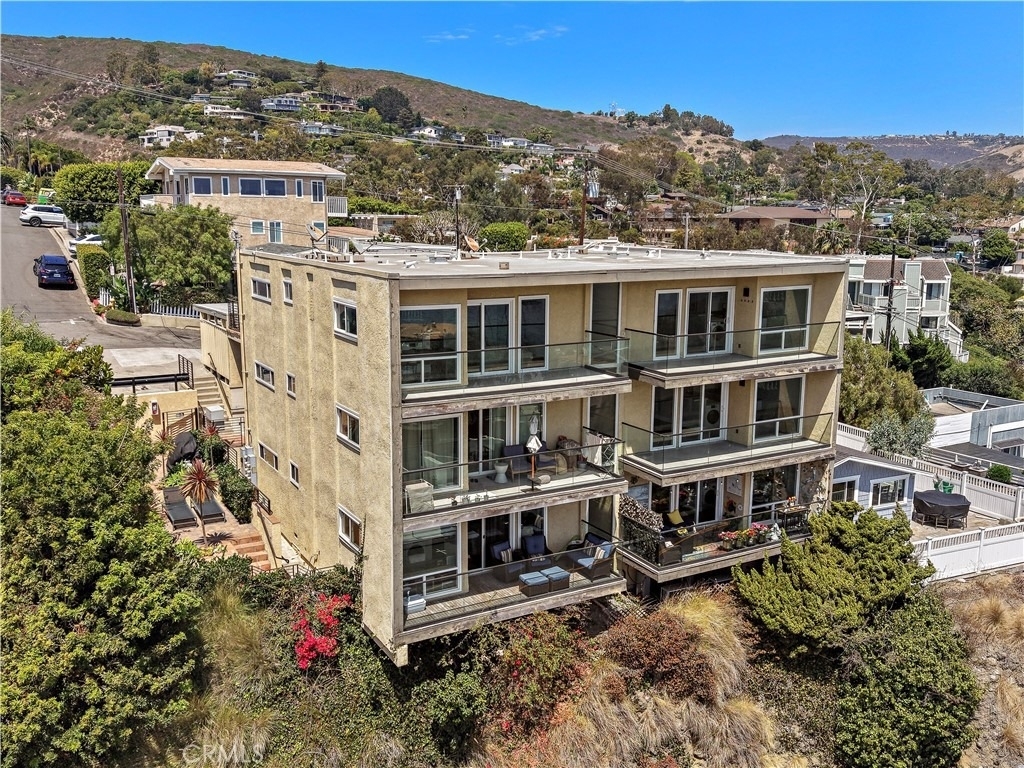 694 N Coast - Photo 22