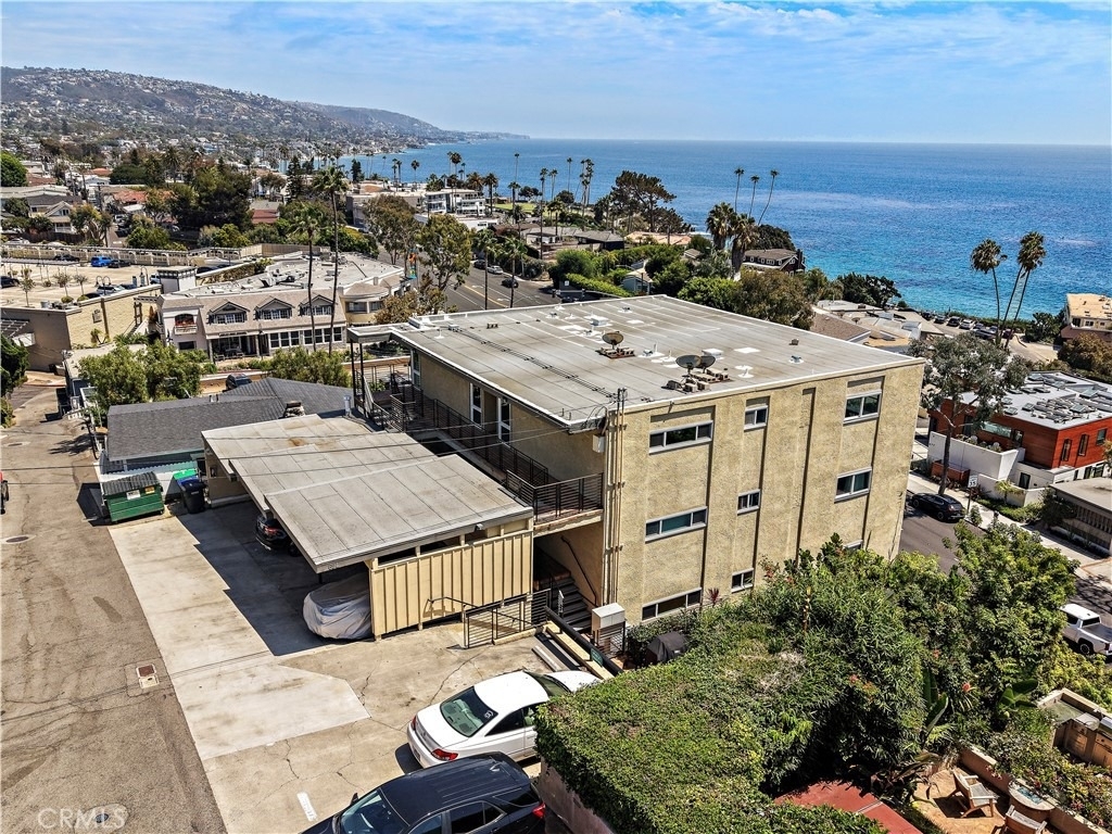 694 N Coast - Photo 20