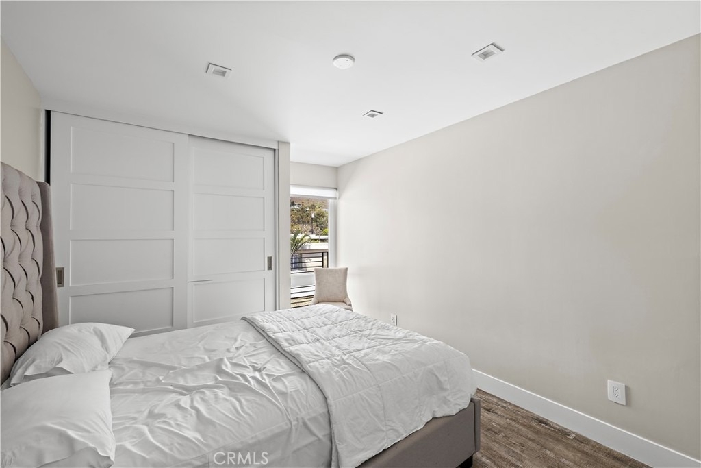 694 N Coast - Photo 14