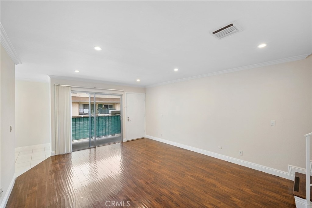 121 Sinclair Avenue - Photo 6