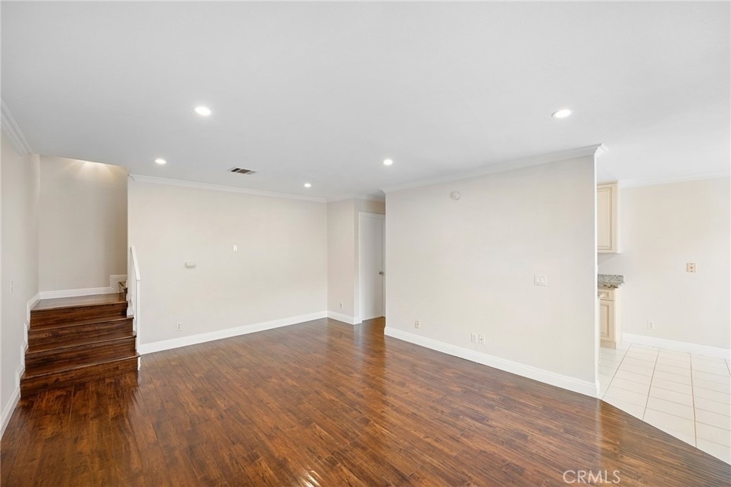 121 Sinclair Avenue - Photo 4