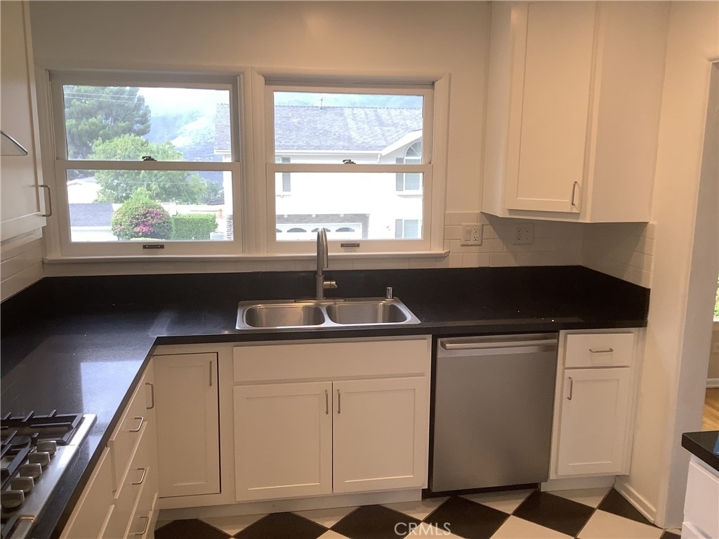 3149 Alabama Street - Photo 3