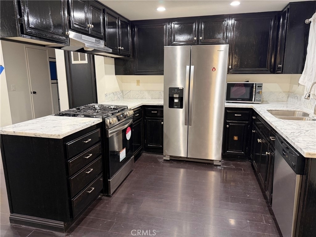 329 Genoa Street - Photo 18