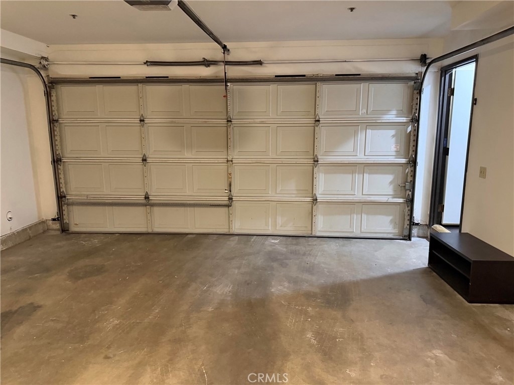 329 Genoa Street - Photo 27
