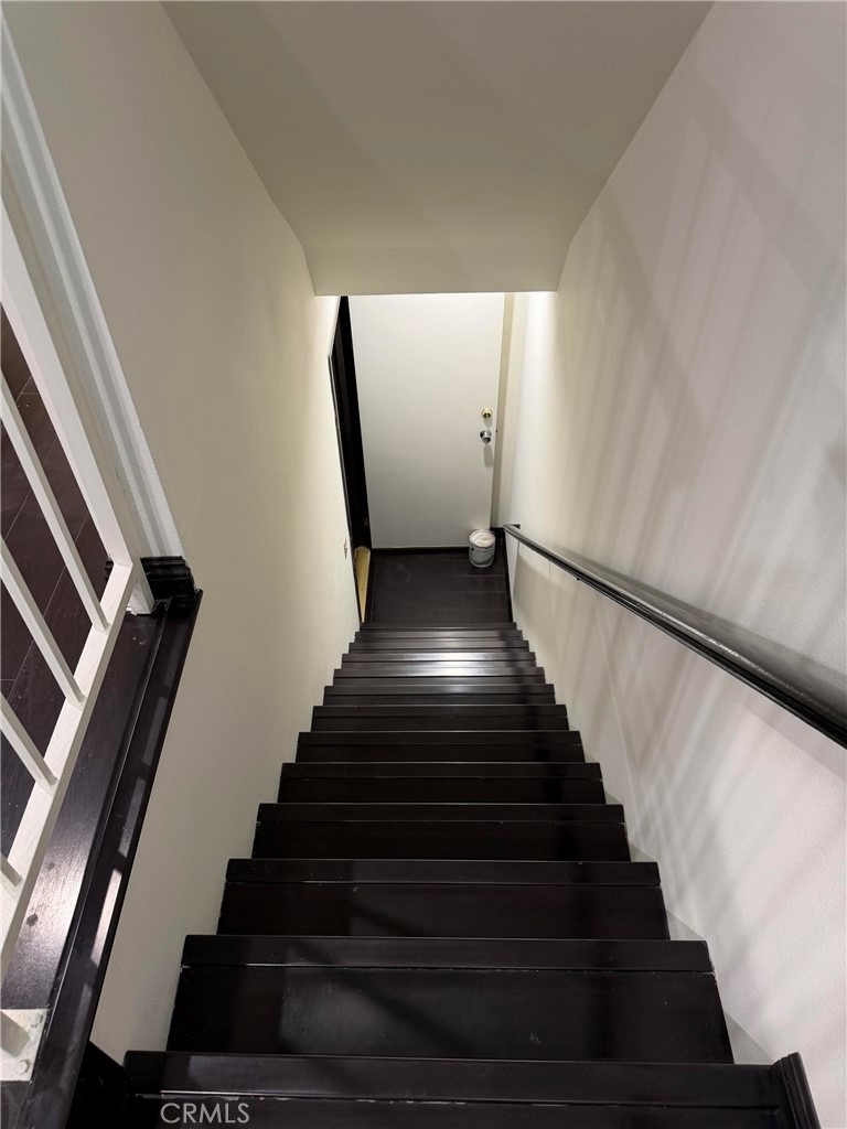329 Genoa Street - Photo 24