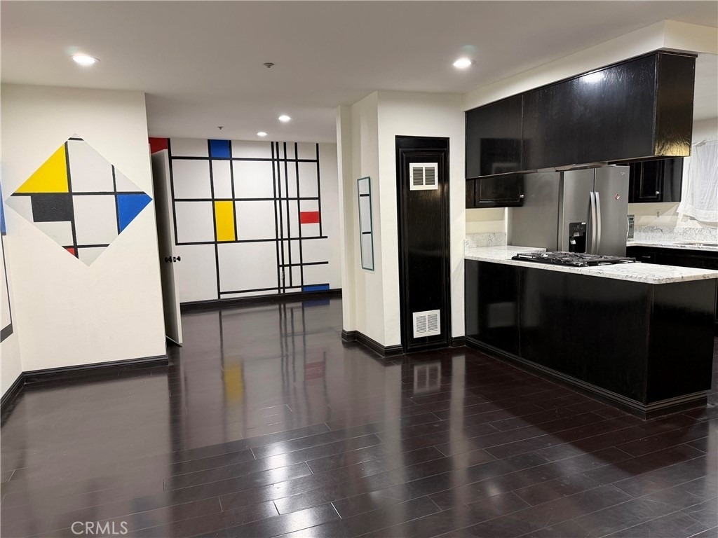 329 Genoa Street - Photo 9