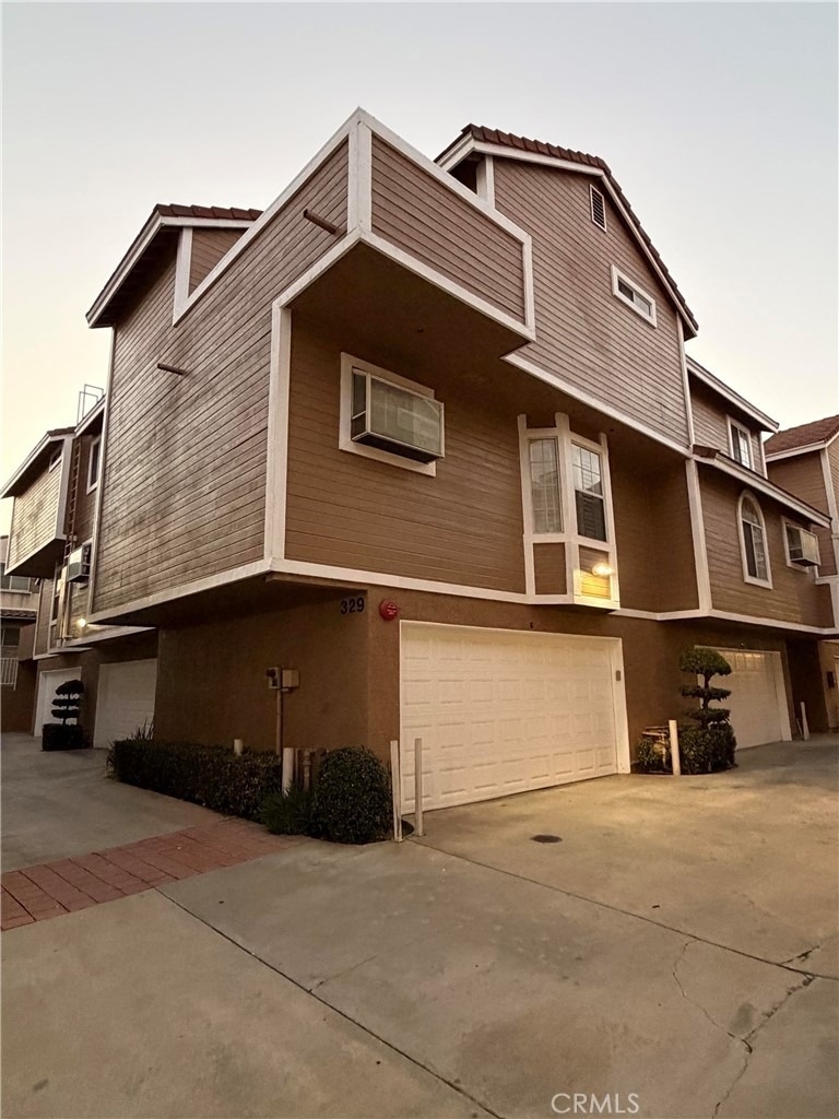329 Genoa Street - Photo 1