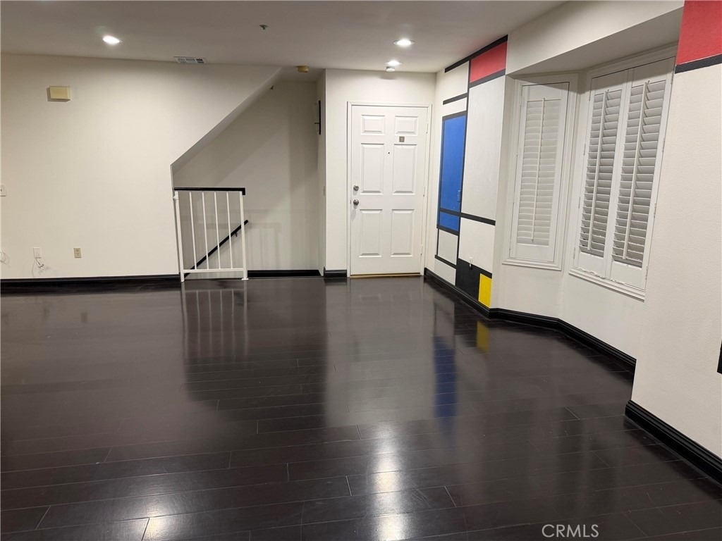 329 Genoa Street - Photo 15