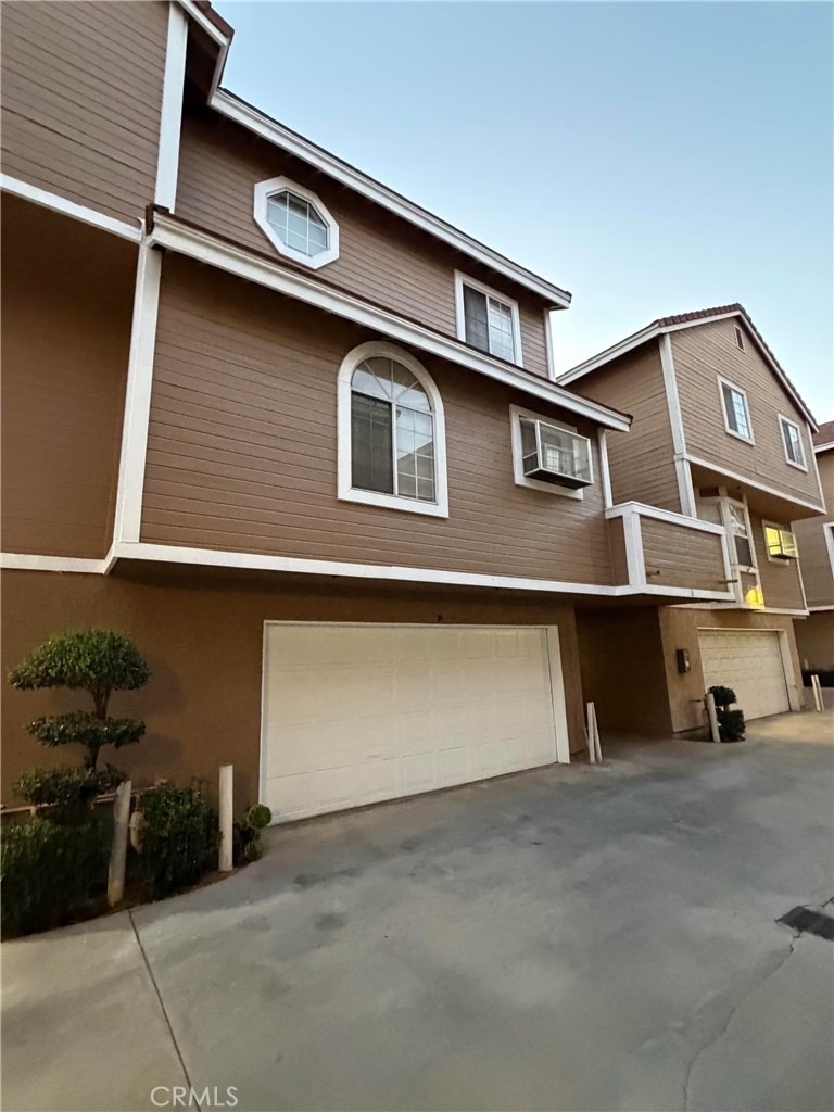 329 Genoa Street - Photo 6