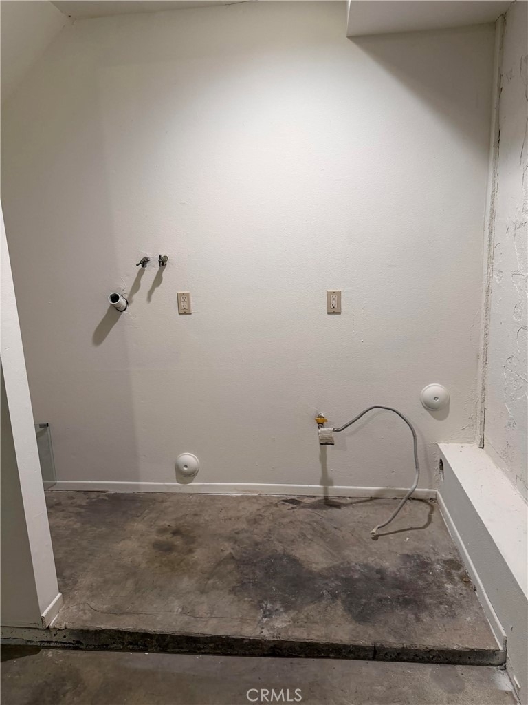 329 Genoa Street - Photo 26