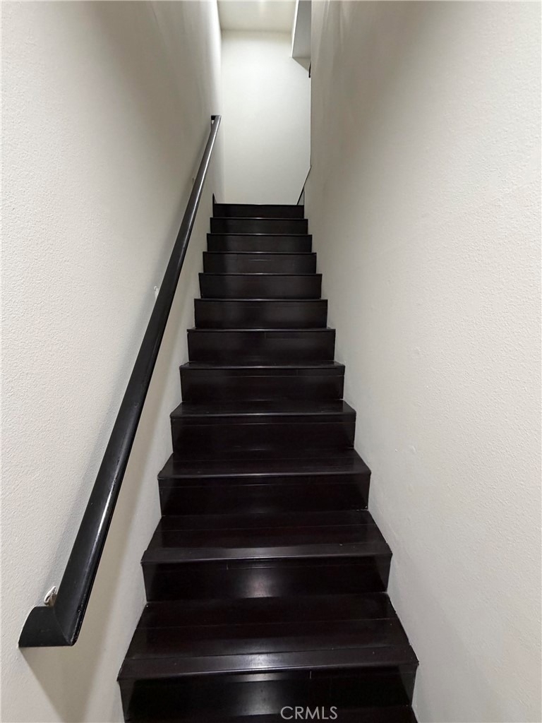 329 Genoa Street - Photo 19