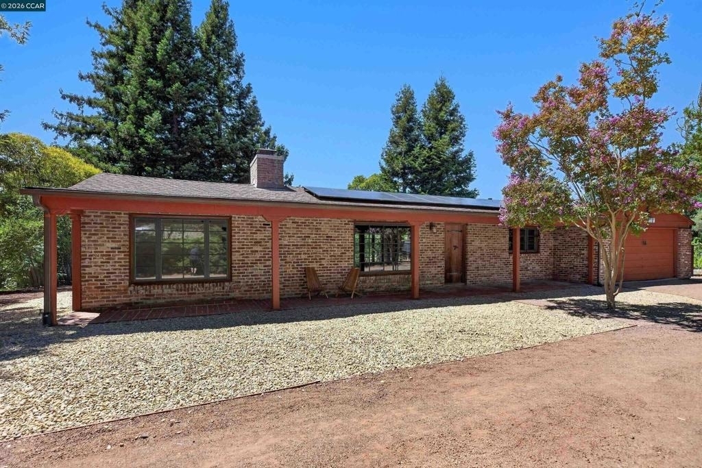755 Glenside Dr - Photo 1