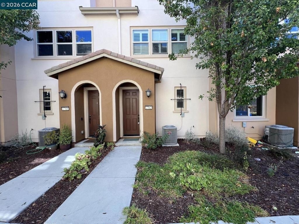 2762 Ferrara Cir - Photo 2