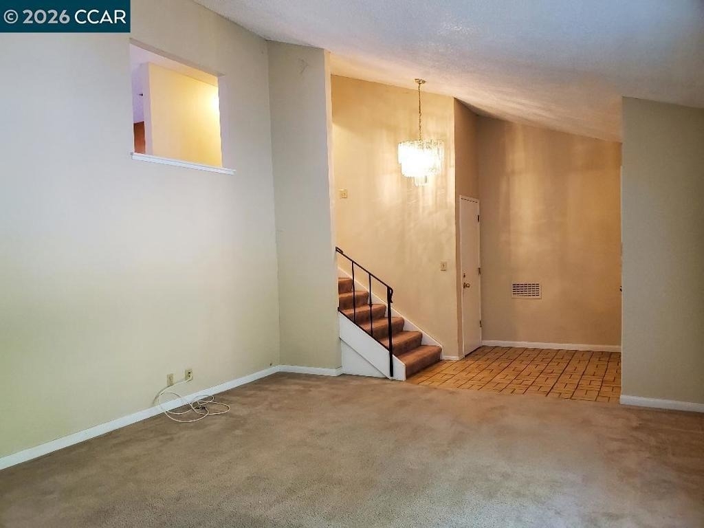 708 Court Ln - Photo 4