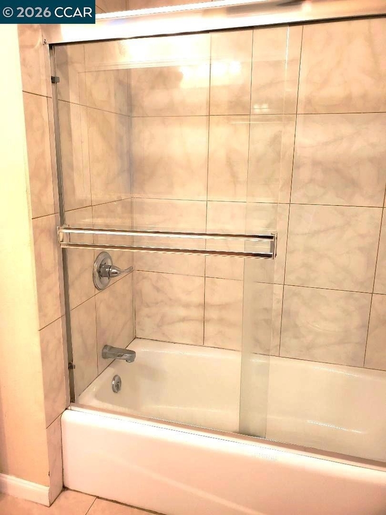 708 Court Ln - Photo 12