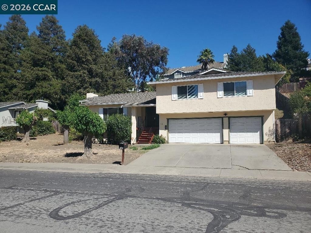 708 Court Ln - Photo 1