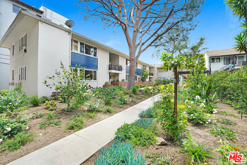 1219 N Crescent Heights Boulevard - Photo 0