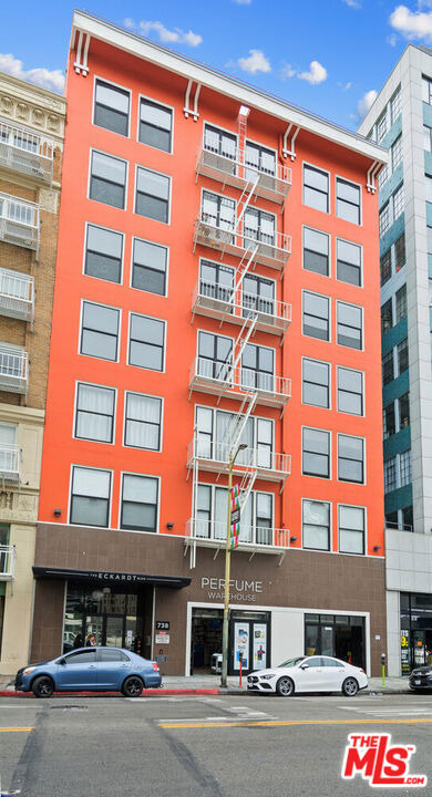 738 S Los Angeles Street - Photo 22