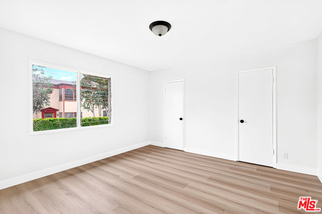 4777 San Vicente Boulevard - Photo 10
