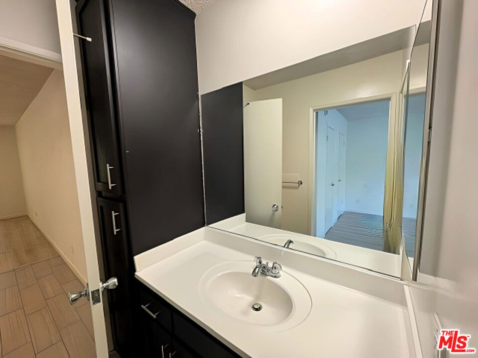 1630 Granville Avenue - Photo 7