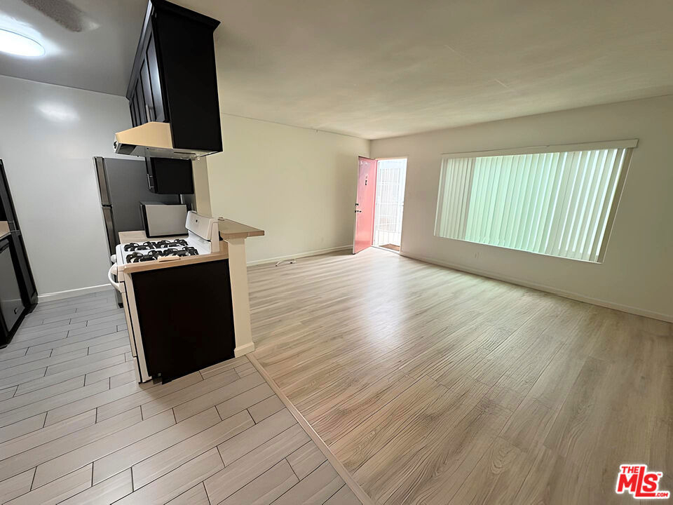 1630 Granville Avenue - Photo 0