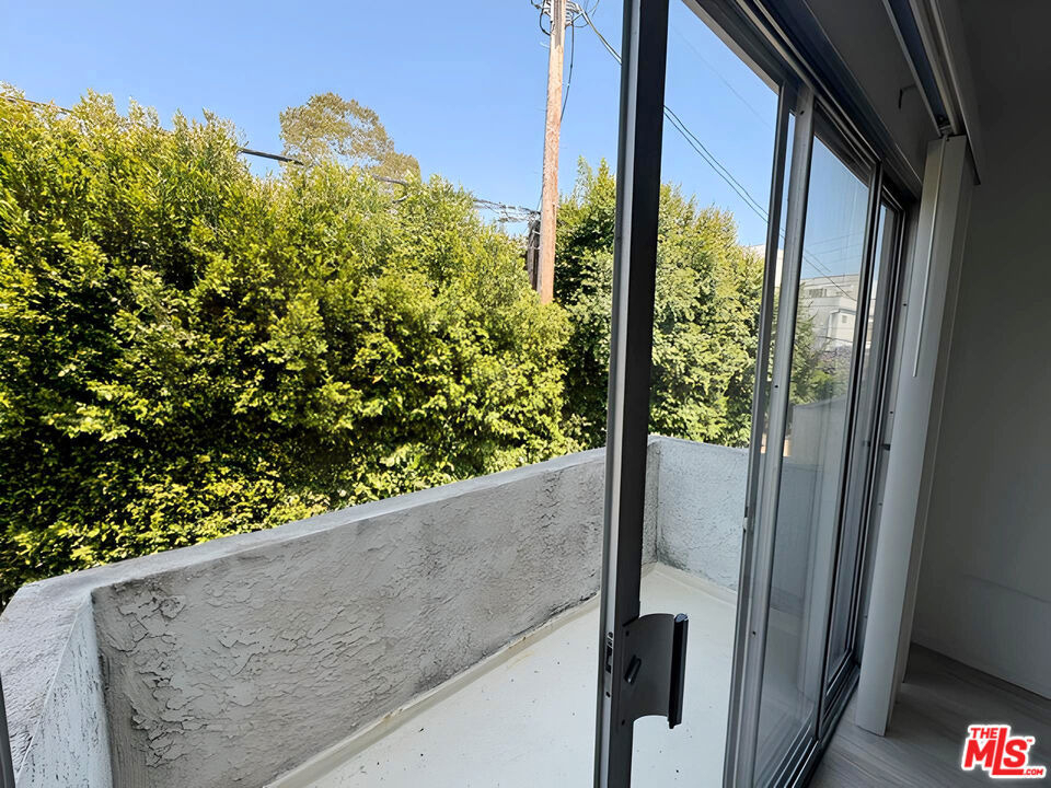 1630 Granville Avenue - Photo 11