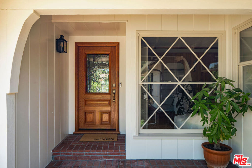 13024 Magnolia Boulevard - Photo 1