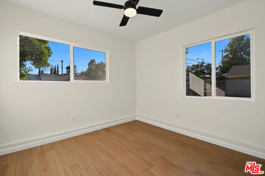 11510 Fenton Avenue - Photo 6