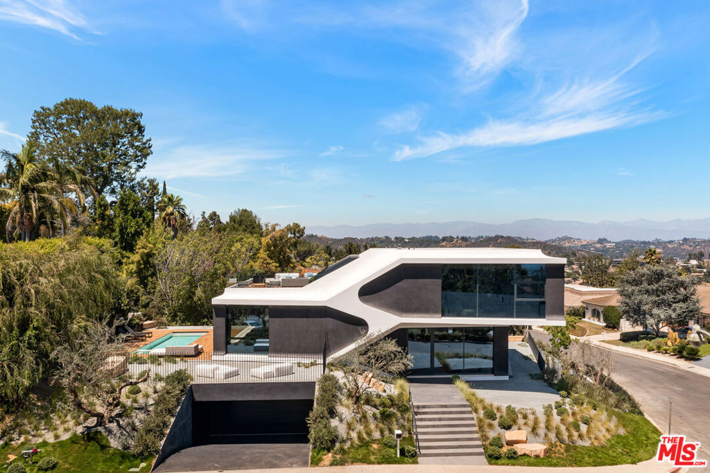 1254 Roberto Lane - Photo 3