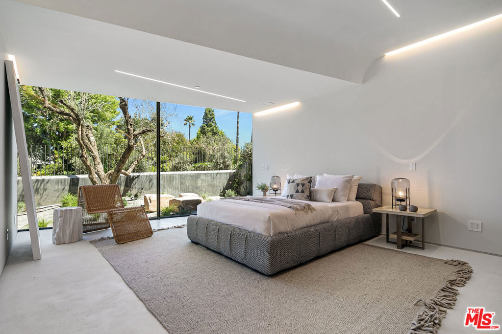 1254 Roberto Lane - Photo 24