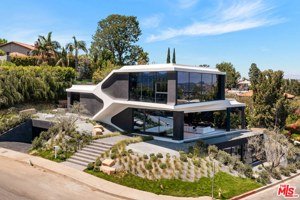 1254 Roberto Lane - Photo 4