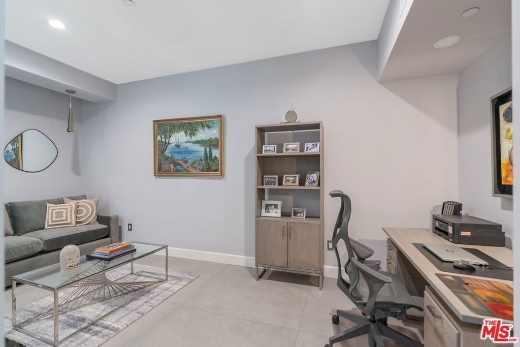 1250 N Harper Avenue - Photo 29