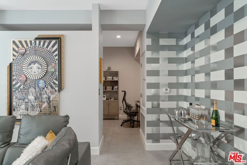 1250 N Harper Avenue - Photo 28