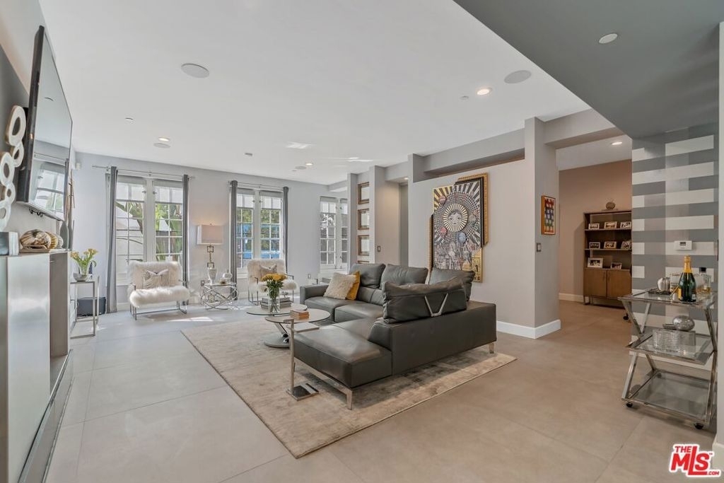 1250 N Harper Avenue - Photo 6