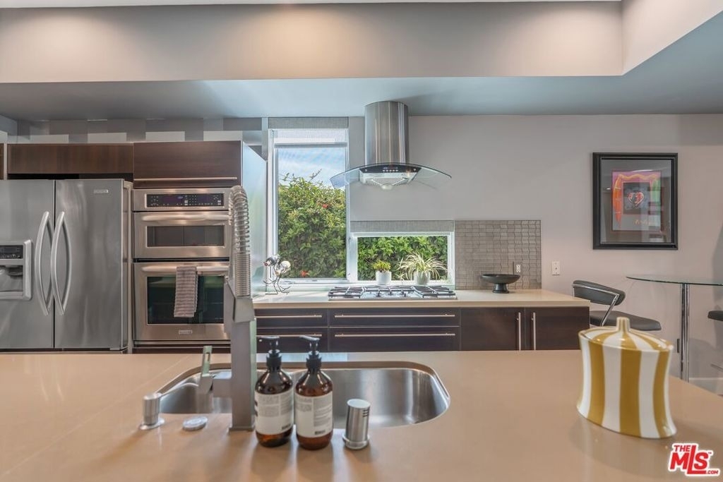 1250 N Harper Avenue - Photo 11