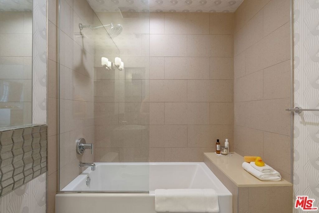1250 N Harper Avenue - Photo 34