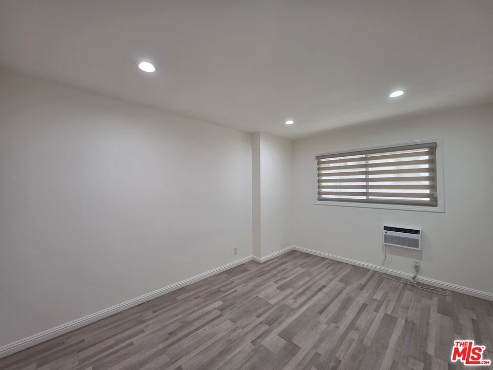 1224 N Fairfax Avenue - Photo 24