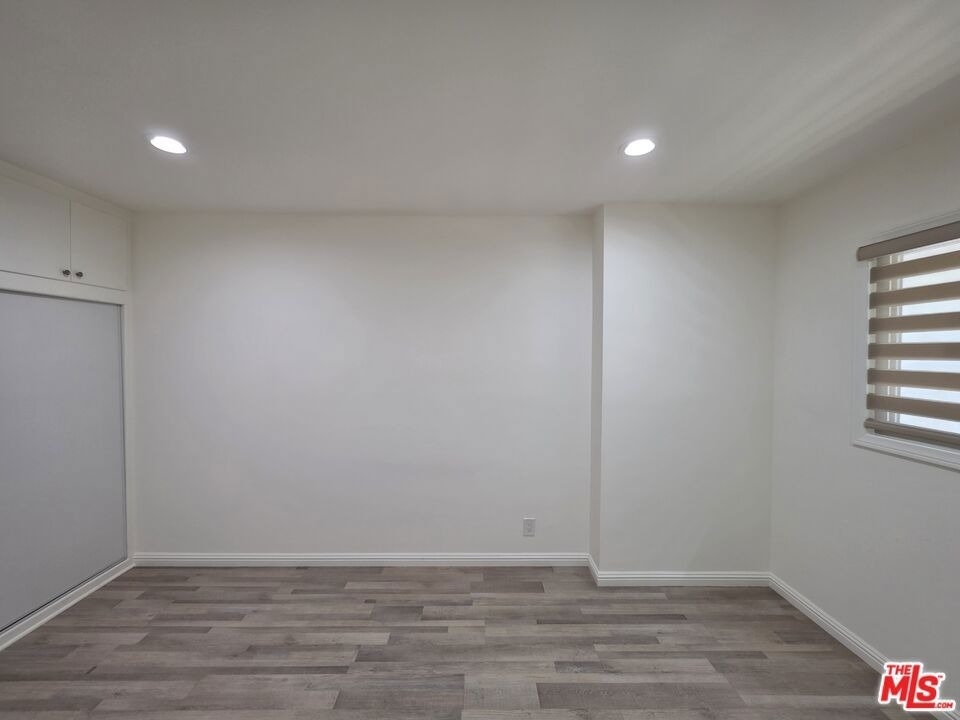 1224 N Fairfax Avenue - Photo 17