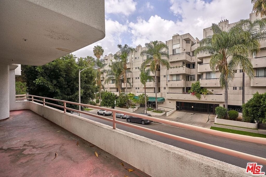 500 S Berendo Street - Photo 27