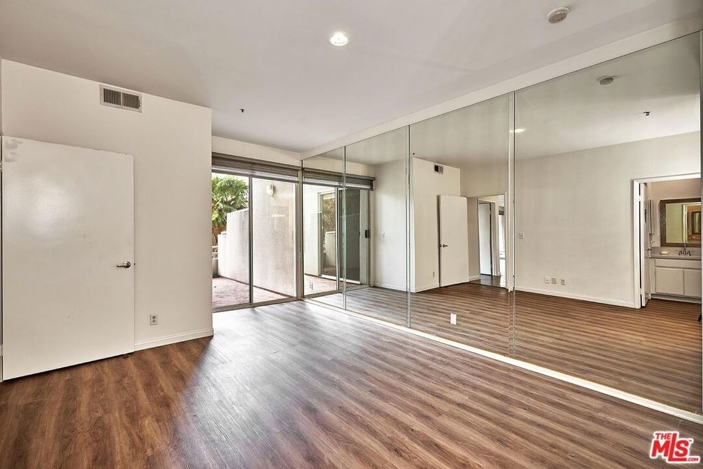 500 S Berendo Street - Photo 21