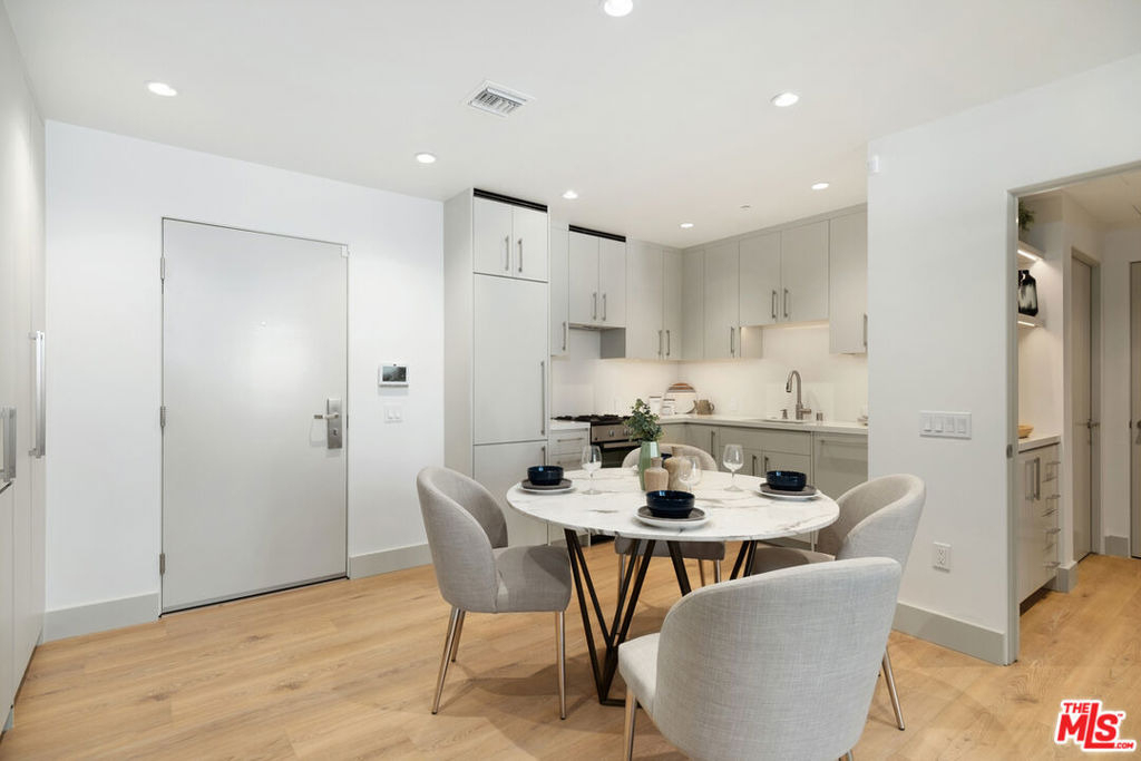 130 S Sepulveda Boulevard - Photo 15