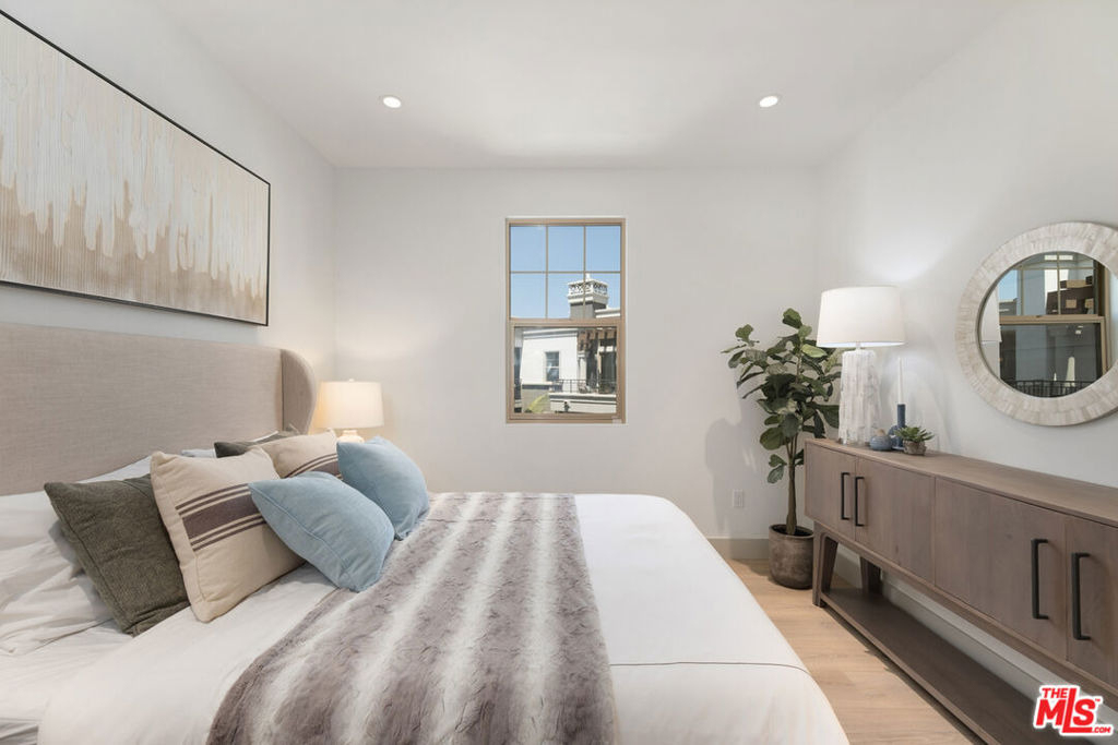 130 S Sepulveda Boulevard - Photo 13