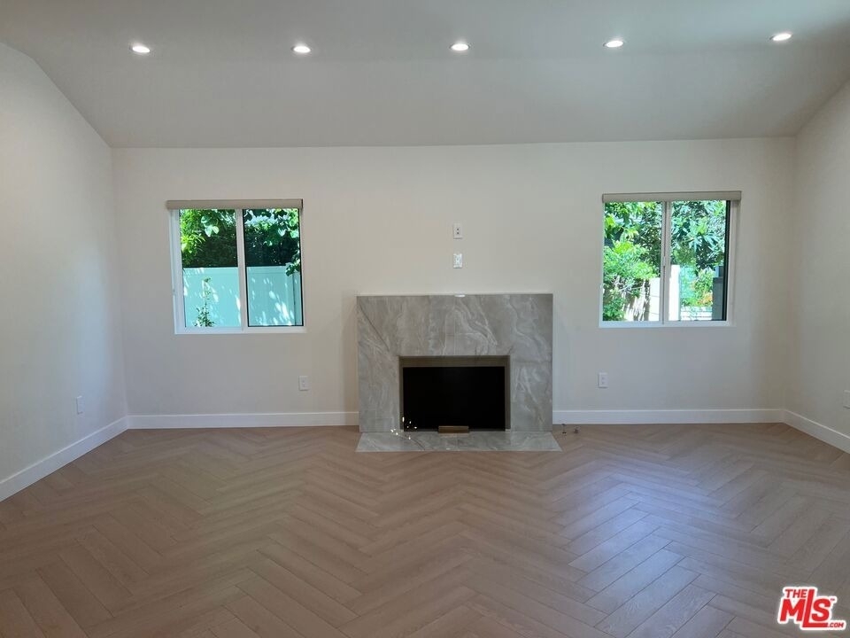 13338 Magnolia Boulevard - Photo 10
