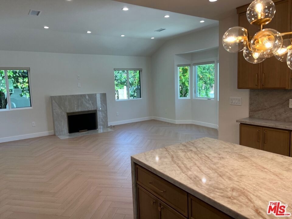 13338 Magnolia Boulevard - Photo 11